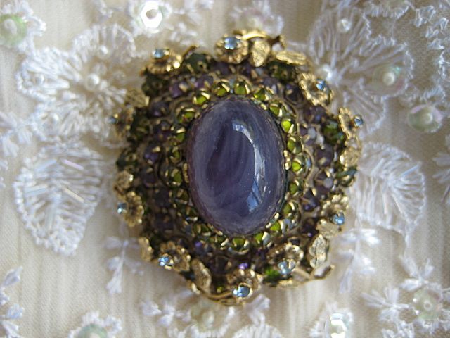 Schreiner Book Piece Purple Cabochon Rhinestone Pendant Brooch Schreiner Book Piece Purple Cabochon Rhinestone Pendant Brooch