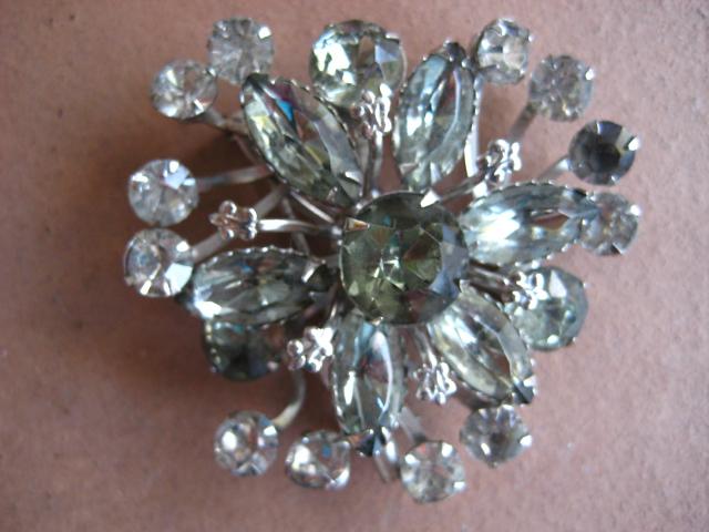 Smokey Navette Clear Round Rhinestone Brooch Smokey Navette Clear Round Rhinestone Brooch