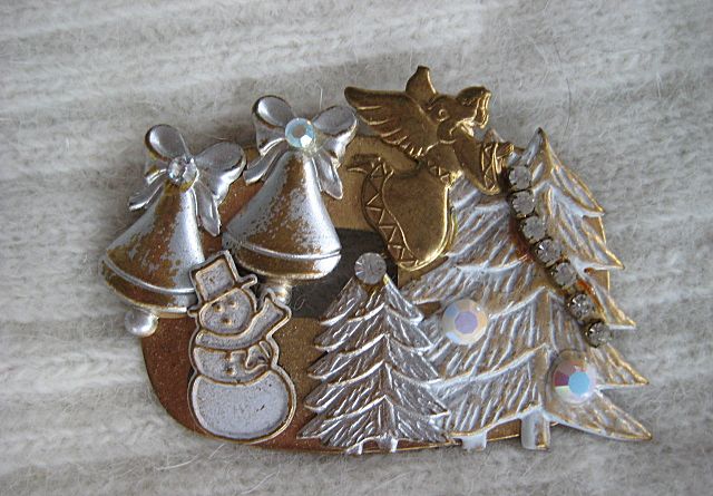 Christmas Scene Rhinestone Angel Snowman Brooch Christmas Scene Rhinestone Angel Snowman Brooch