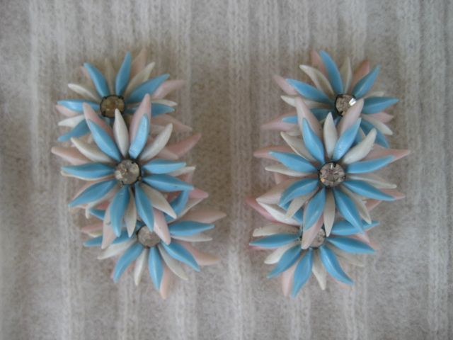 Older Pink Blue White Plastic Rhinestone Flower Earrings Older Pink Blue White Plastic Rhinestone Flower Earrings