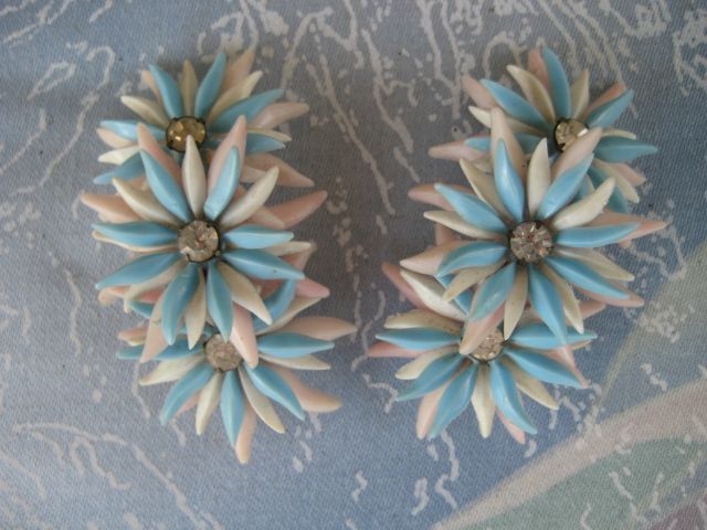 Older Pink Blue White Plastic Rhinestone Flower Earrings Older Pink Blue White Plastic Rhinestone Flower Earrings