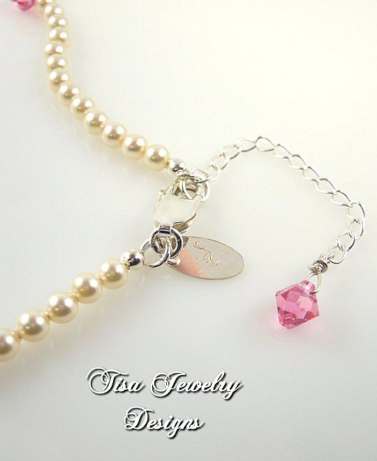 BECKY – Child's necklace of Swarovski crystal pearls with rose Swarovski crystal pendants BECKY – Child's necklace of Swarovski crystal pearls with rose Swarovski crystal pendants