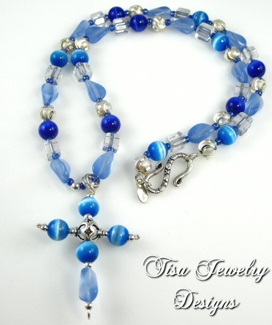 HOPE – Cross and necklace of chalcedony, cat's eye and sterling silver beads HOPE – Cross and necklace of chalcedony, cat's eye and sterling silver beads