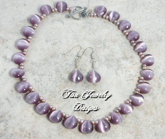 NATASHA – necklace and earrings of lavender cat's eye drops with button freshwater cultured pearls NATASHA – necklace and earrings of lavender cat's eye drops with button freshwater cultured pearls