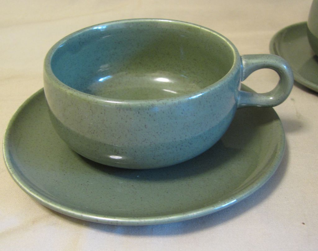 Russel Wright Mid-Century "American Modern" CEDAR GREEN Cup & Saucer Russel Wright Mid-Century "American Modern" CEDAR GREEN Cup & Saucer