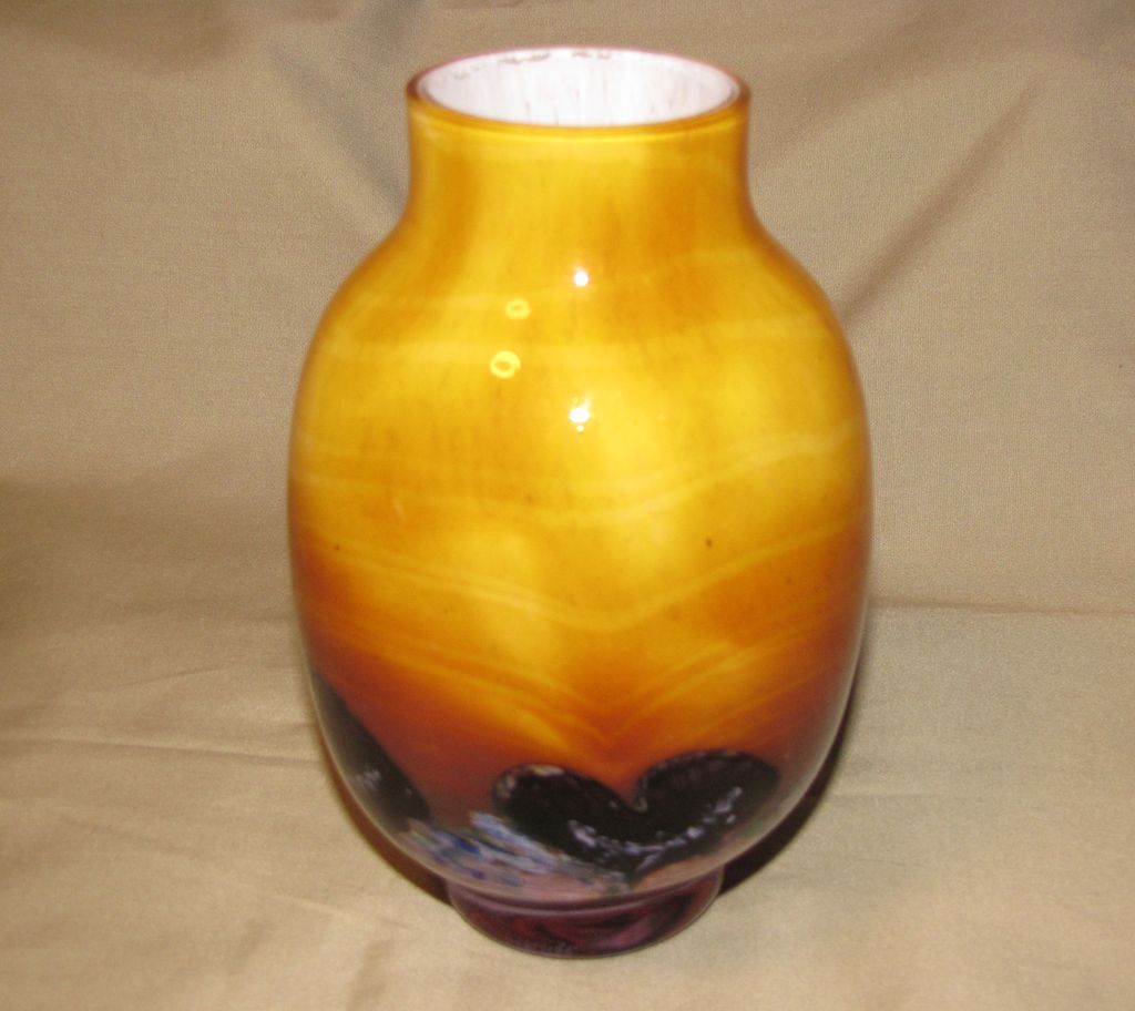 Lovely Butterscotch Art Glass Vase, CAITHNESS GLASS Lovely Butterscotch Art Glass Vase, CAITHNESS GLASS