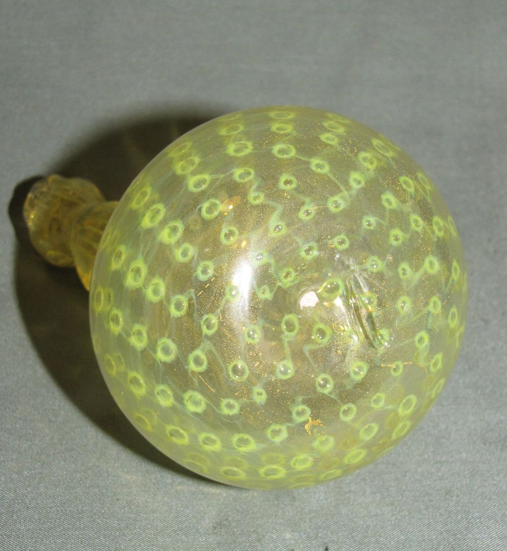 Vintage Murano Art Glass Fig, Yellow w/ Controlled Bubble and Gold Vintage Murano Art Glass Fig, Yellow w/ Controlled Bubble and Gold