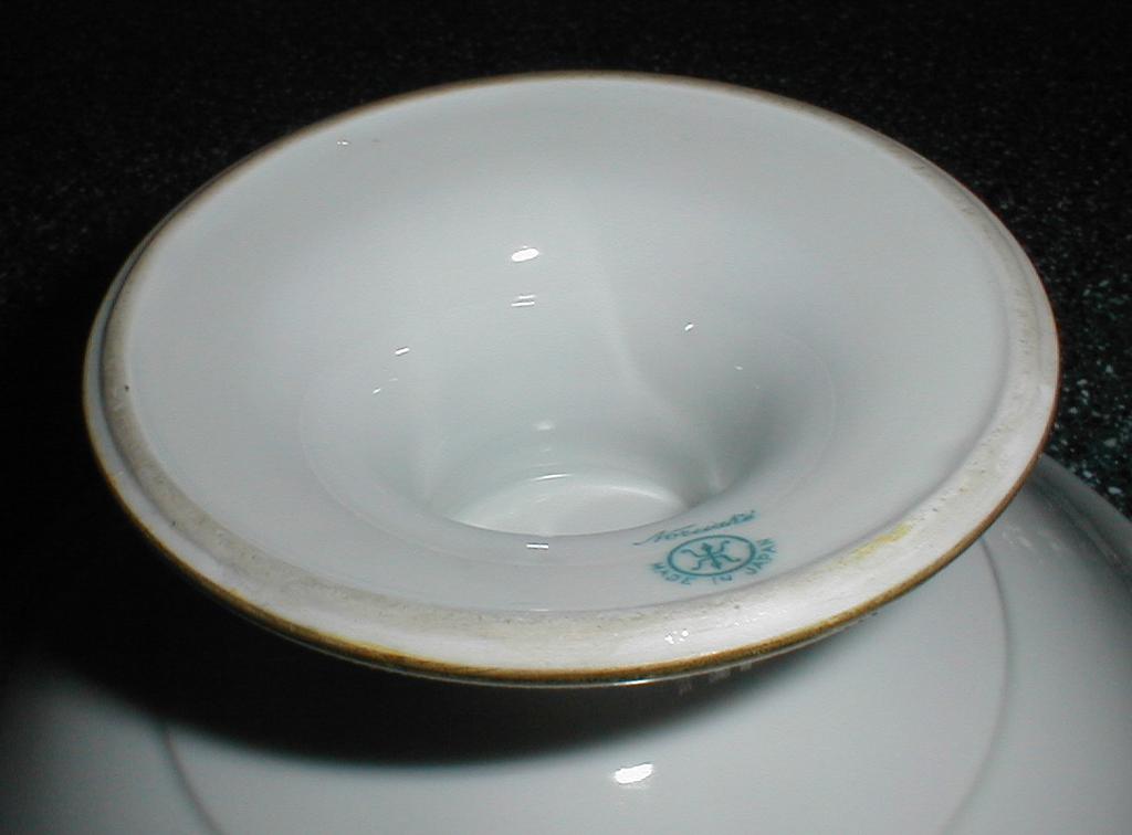 Lovely Heavily Gilded White Porcelain Compote, Noritake' Lovely Heavily Gilded White Porcelain Compote, Noritake'