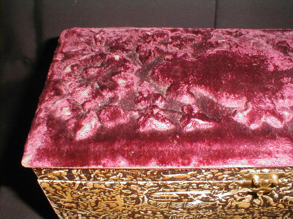 Wonderful Velvet Top, Embossed Keepsake Box Wonderful Velvet Top, Embossed Keepsake Box