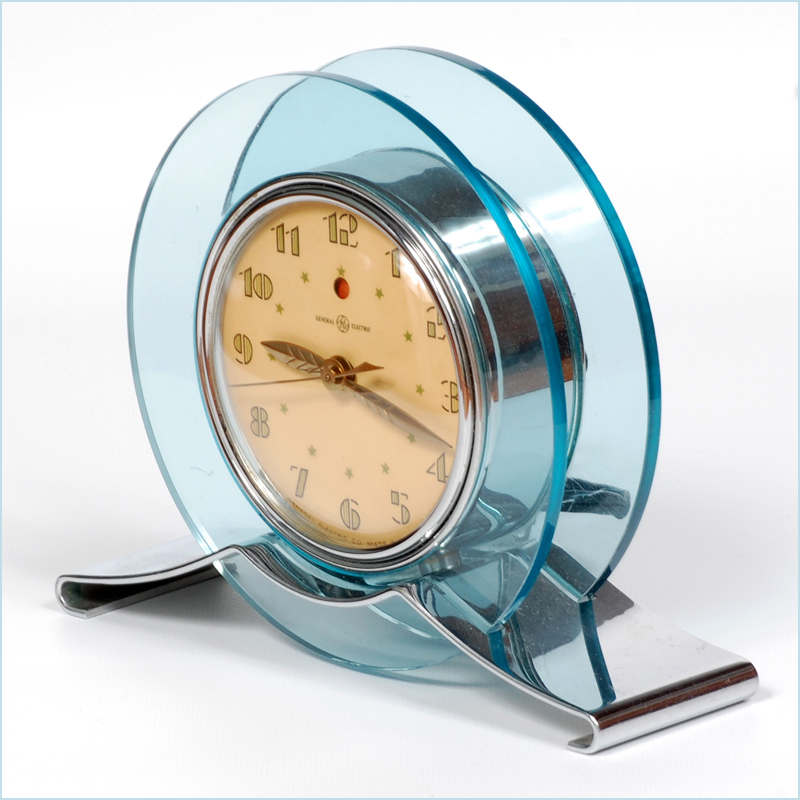 GE "Rapture" Electric Shelf Clock, Model 3H160 GE "Rapture" Electric Shelf Clock, Model 3H160