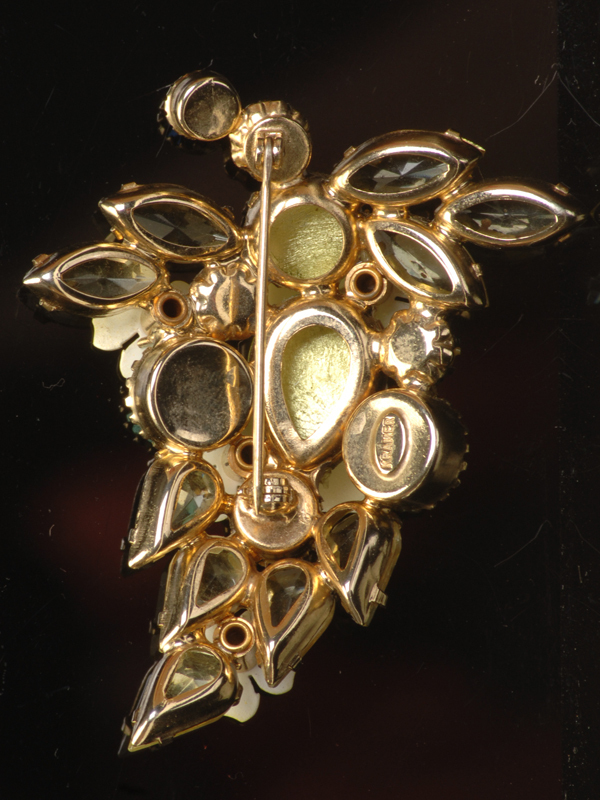 Kramer Brooch and Earrings Set Kramer Brooch and Earrings Set