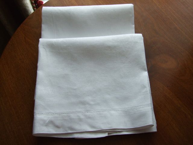 Pr. Of Damask Linen European Towels Pr. Of Damask Linen European Towels