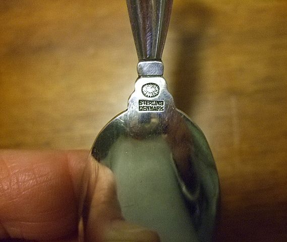 Georg Jensen Sterling Sugar Shovel in "Acorn" Pattern Georg Jensen Sterling Sugar Shovel in "Acorn" Pattern