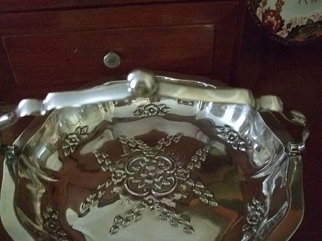 Silver Plated Cake/Bride's Basket By John Turton & Co of sheffield, England Silver Plated Cake/Bride's Basket By John Turton & Co of sheffield, England