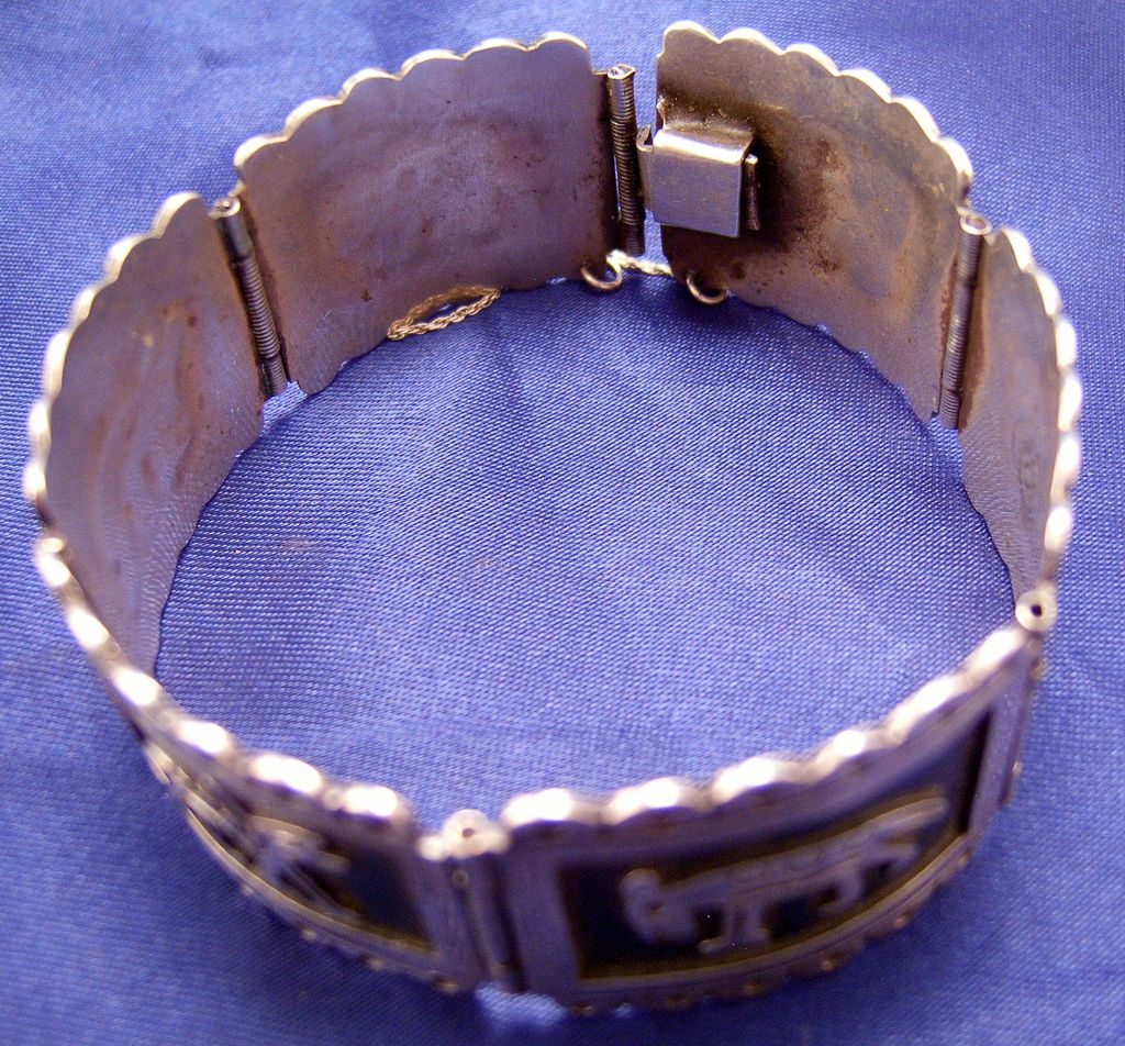 Los Ballesteros Taxco Sterling Animal Glyph Bracelet Los Ballesteros Taxco Sterling Animal Glyph Bracelet