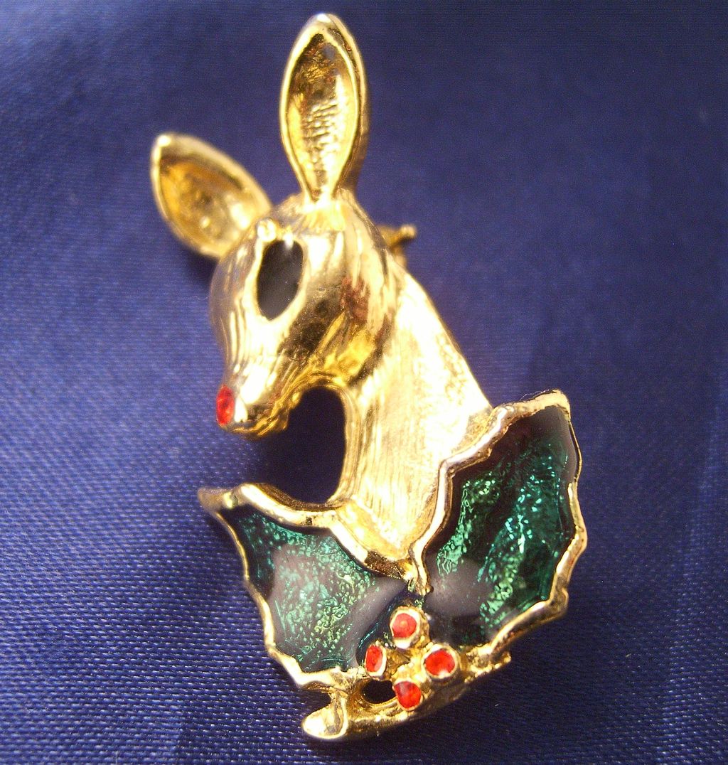 Precious Holiday Deer Pin ~ Vibrant Enamel Colors ~ Precious Holiday Deer Pin ~ Vibrant Enamel Colors ~