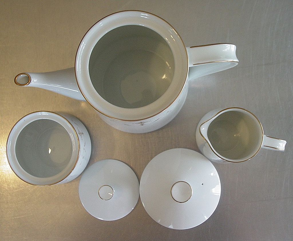 Noritake ~ Teapot, Creamer, Sugar Set ~ Courtney Pattern Noritake ~ Teapot, Creamer, Sugar Set ~ Courtney Pattern