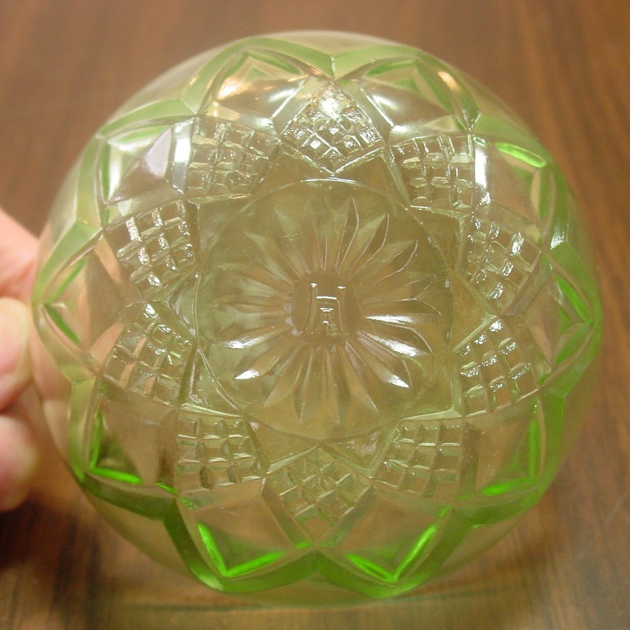 Hazel Atlas Green Depression Glass Fancy Pattern, Berry Bowls from