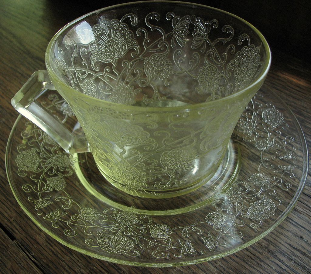 Depression Glass Florentine #2, Yellow cup saucer set, Hazel Atlas Depression Glass Florentine #2, Yellow cup saucer set, Hazel Atlas