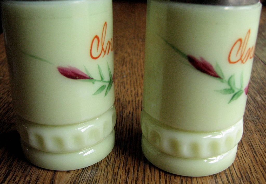 Heisey custard Eapg glass, 'Punty band' Victorian shaker set, souvenir Heisey custard Eapg glass, 'Punty band' Victorian shaker set, souvenir