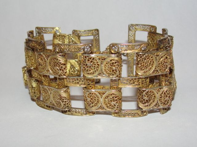 Classic Filigree Watch Band Bracelet 14 kt Gold Vermeil over Sterling Silver Classic Filigree Watch Band Bracelet 14 kt Gold Vermeil over Sterling Silver