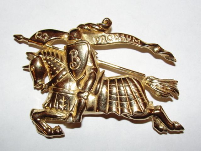 Massive 18 kt Gold Plated Burberry Prorsum Monogram Pin Knight on Horseback Massive 18 kt Gold Plated Burberry Prorsum Monogram Pin Knight on Horseback
