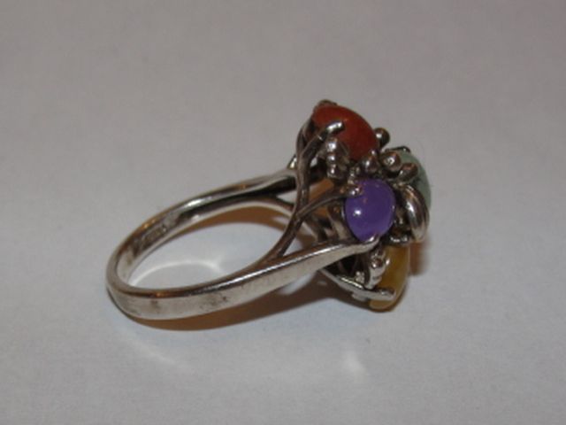 Natural Jade Cabochon Cocktail Ring Natural Jade Cabochon Cocktail Ring