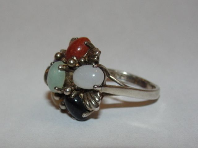 Natural Jade Cabochon Cocktail Ring Natural Jade Cabochon Cocktail Ring