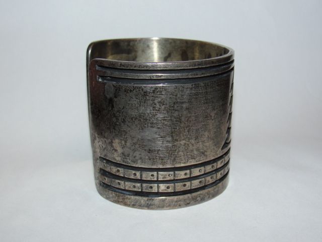 Sterling Silver Etched Tribal Massive Mexican Cuff Bracelet Sterling Silver Etched Tribal Massive Mexican Cuff Bracelet