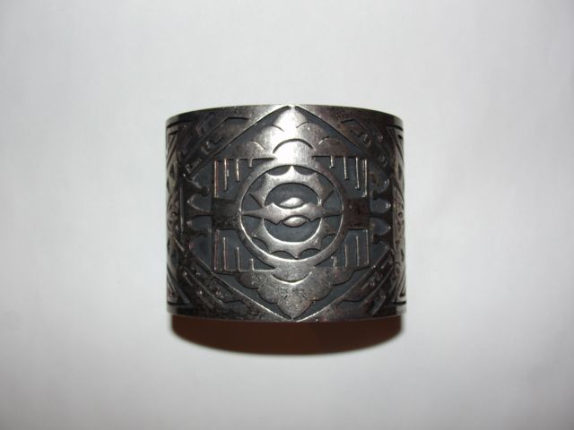 Sterling Silver Etched Massive Mexican Cuff Bracelet Unisex Sterling Silver Etched Massive Mexican Cuff Bracelet Unisex