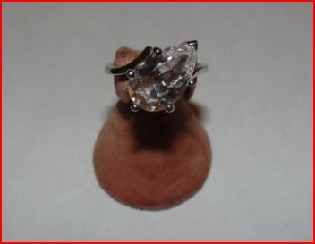 Art Deco Sterling Silver Pear Shaped Rock Crystal Quartz Cocktail Ring Art Deco Sterling Silver Pear Shaped Rock Crystal Quartz Cocktail Ring
