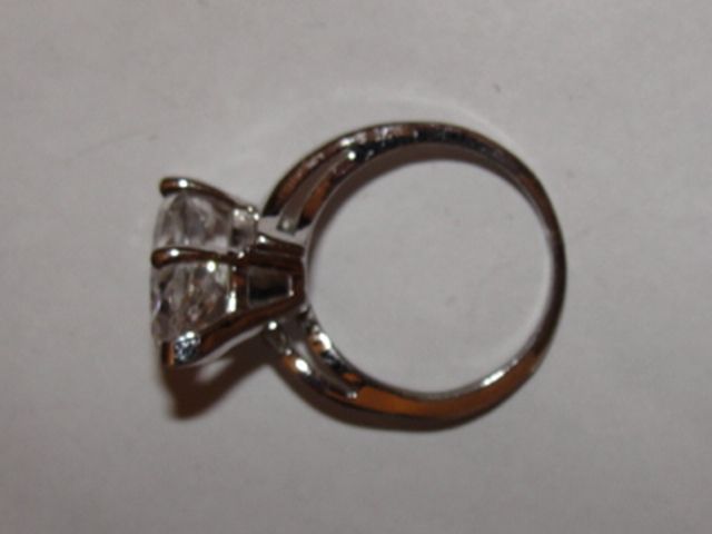 Art Deco Sterling Silver Pear Shaped Rock Crystal Quartz Cocktail Ring Art Deco Sterling Silver Pear Shaped Rock Crystal Quartz Cocktail Ring