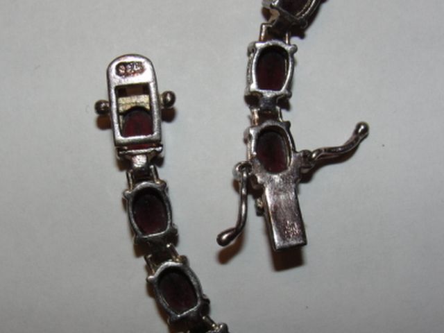 Sterling Silver Natural Red Garnet Faceted Tennis Bracelet Sterling Silver Natural Red Garnet Faceted Tennis Bracelet