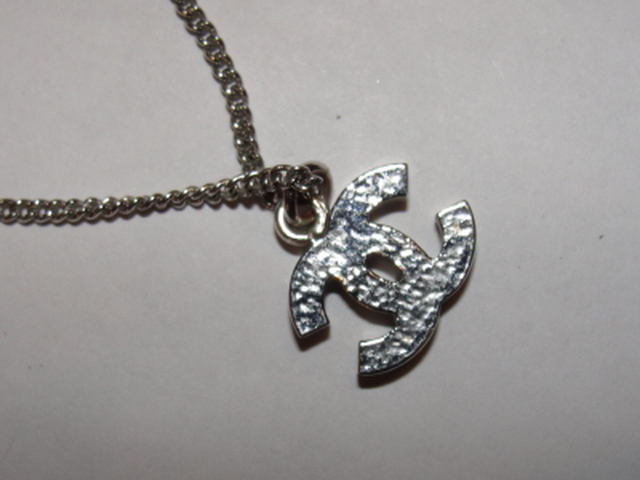 Chanel Silver Plated Rhinestone CC Monogram Pendant Necklace Chanel Silver Plated Rhinestone CC Monogram Pendant Necklace