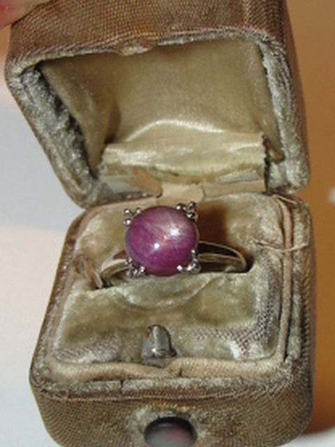 14 kt White Gold and Cabochon Star Ruby Ring 14 kt White Gold and Cabochon Star Ruby Ring