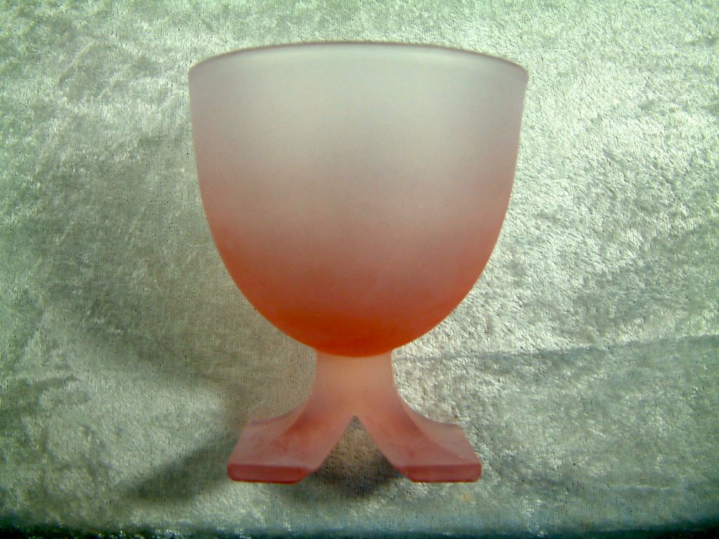 Vintage Frosted Pink Italian Glass Footed Bowls Vintage Frosted Pink Italian Glass Footed Bowls