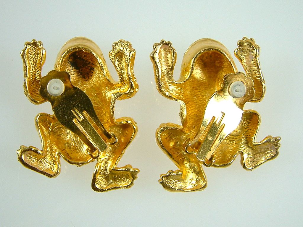 Large Vintage Margarita Barrera Gold-Tone Frog Clip Earrings Large Vintage Margarita Barrera Gold-Tone Frog Clip Earrings