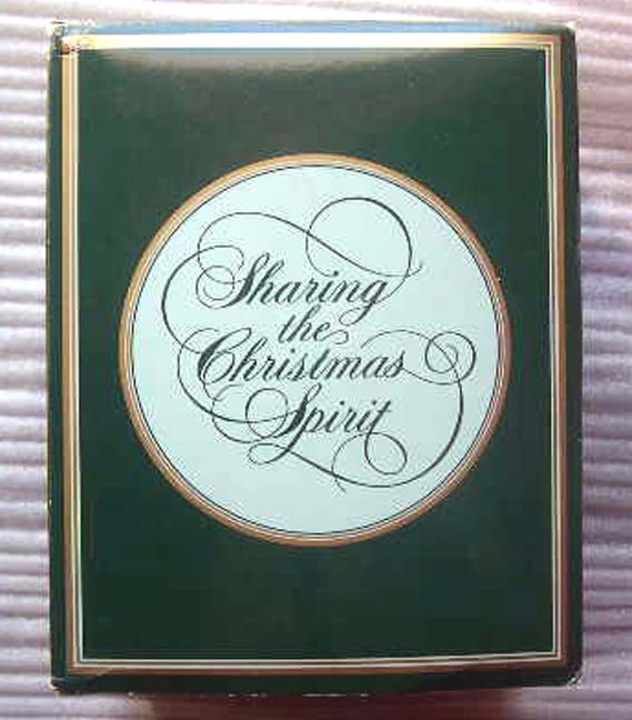 AVON Christmas Memories First Edition Figurine - 1981 AVON Christmas Memories First Edition Figurine - 1981