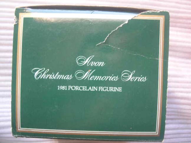 AVON Christmas Memories First Edition Figurine - 1981 AVON Christmas Memories First Edition Figurine - 1981