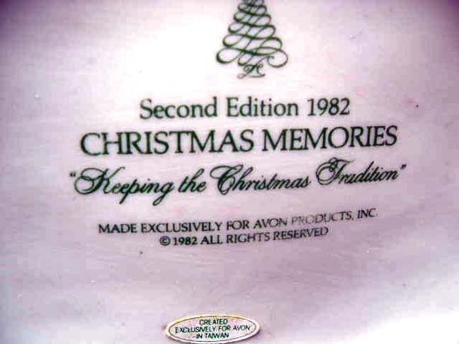 AVON Christmas Memories Series Second in Series - 1982 AVON Christmas Memories Series Second in Series - 1982