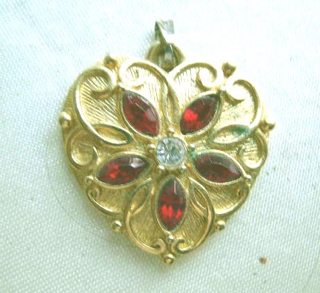 AVON Poinsettia Heart Pendant Red Rhinestones - Book Piece AVON Poinsettia Heart Pendant Red Rhinestones - Book Piece
