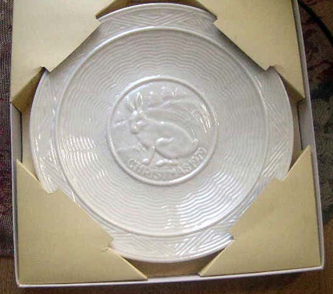 Belleek 1979 Limited Edition Christmas Plate - A Hare at Rest Belleek 1979 Limited Edition Christmas Plate - A Hare at Rest