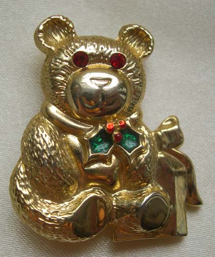 GERRY'S - Teddy Bear Christmas Holiday Pin with Rhinestone Eyes GERRY'S - Teddy Bear Christmas Holiday Pin with Rhinestone Eyes