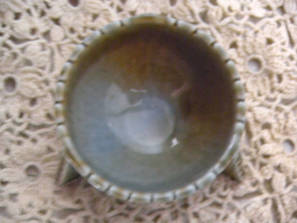 Wade Ireland Fine Irish Porcelain Footed Salt Cellar Dish Wade Ireland Fine Irish Porcelain Footed Salt Cellar Dish