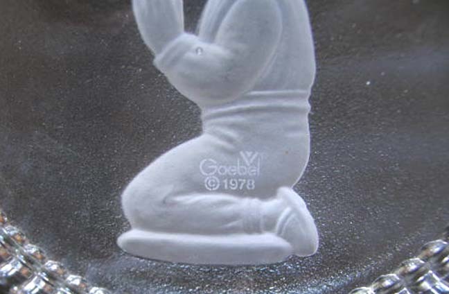Goebel Hummel Crystal Plate with Boy Praying - 1979 Goebel Hummel Crystal Plate with Boy Praying - 1979