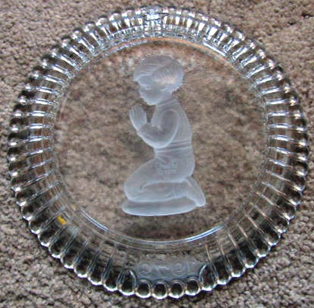 Goebel Hummel Crystal Plate with Boy Praying - 1979 Goebel Hummel Crystal Plate with Boy Praying - 1979