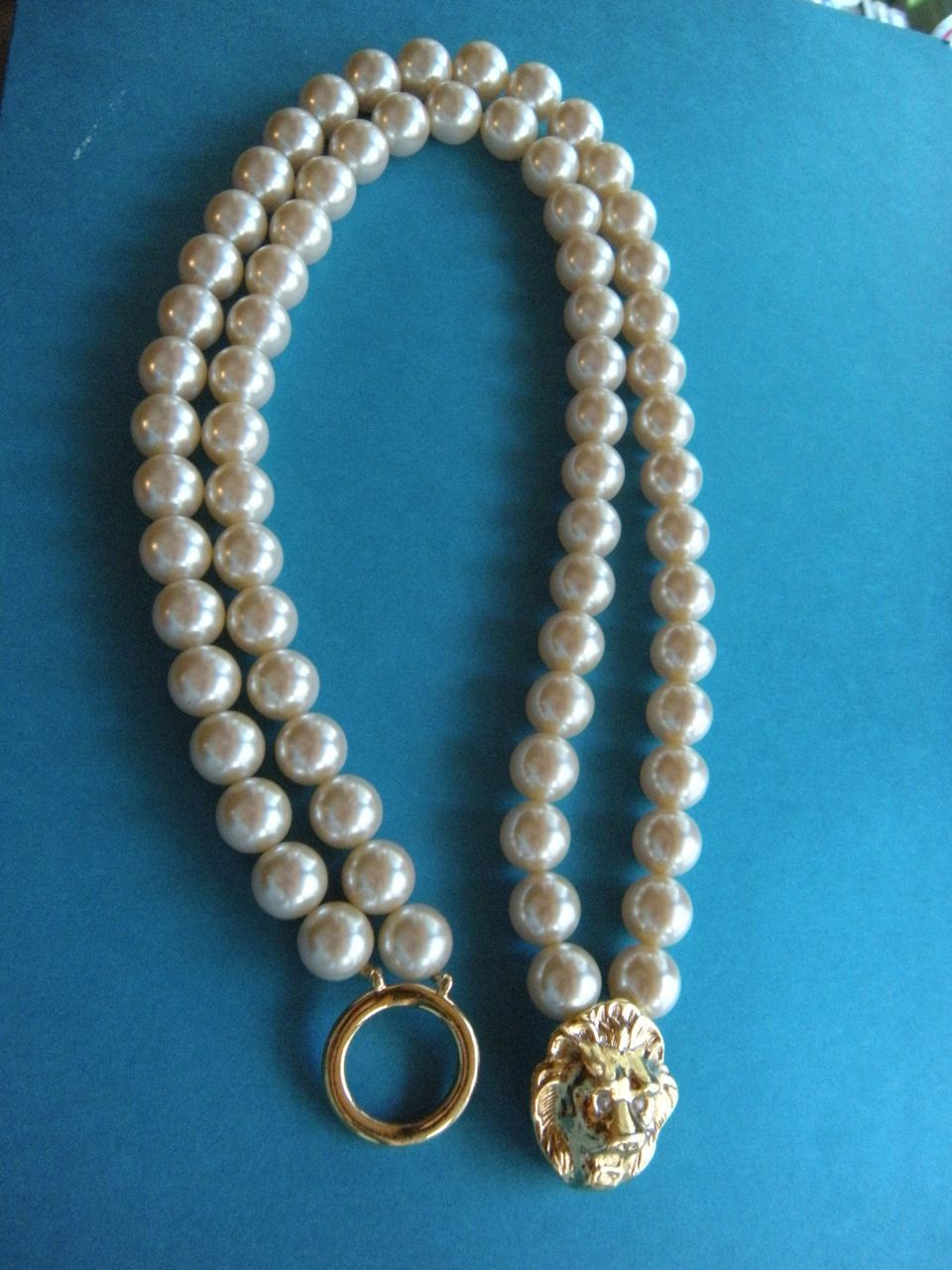 Kenneth Jay Lane for Avon - "Society" Lionhead Faux Pearl Choker Necklace - 1986 Kenneth Jay Lane for Avon - "Society" Lionhead Faux Pearl Choker Necklace - 1986