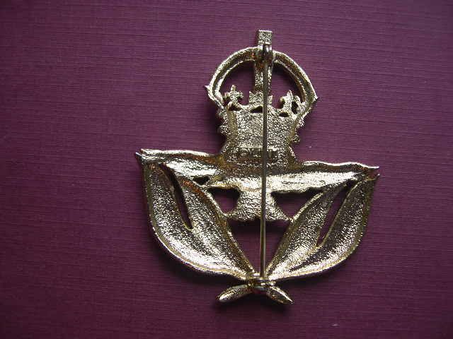 MJ Enterprises Designer Signed Goldtone Brooch Pin MJ Enterprises Designer Signed Goldtone Brooch Pin