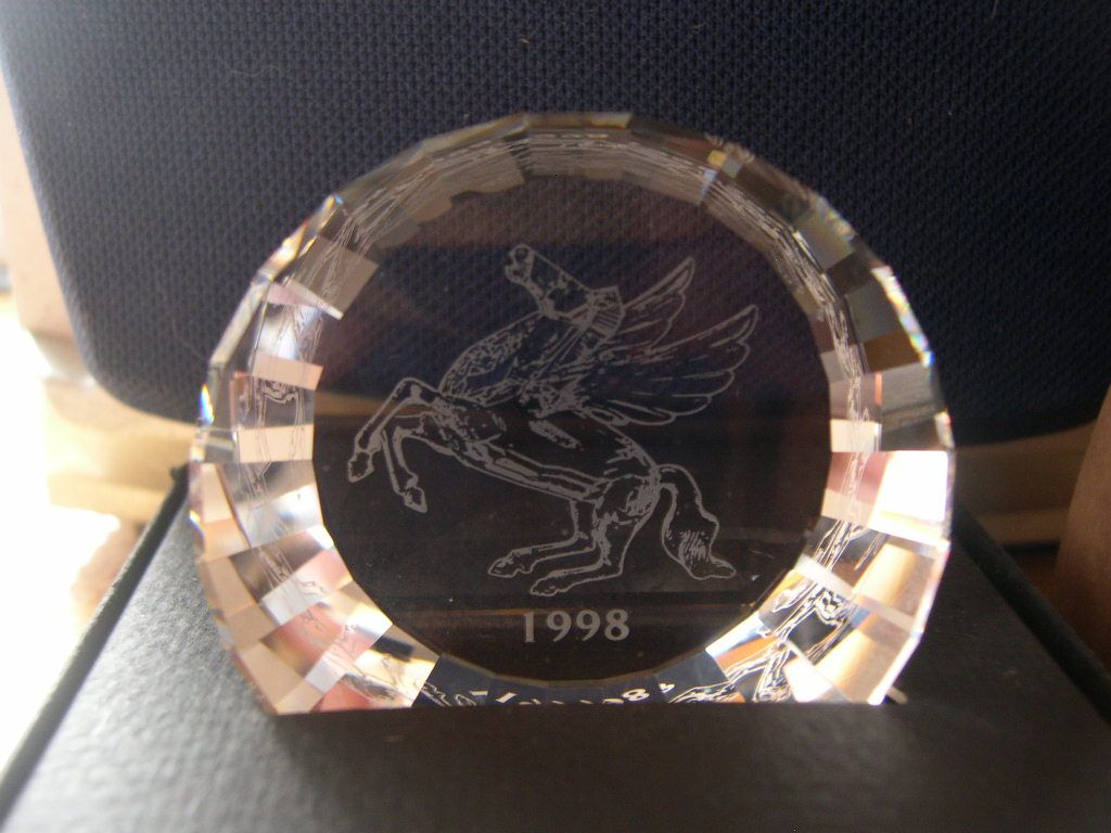 Swarovski Crystal 1998 Pegasus Paperweight Retired Swarovski Crystal 1998 Pegasus Paperweight Retired
