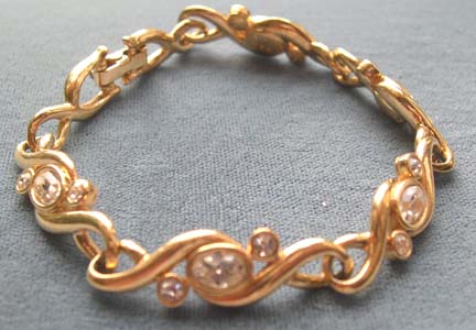 SWAROVSKI Crystal Rhinestone Goldtone Bracelet- Retired SWAROVSKI Crystal Rhinestone Goldtone Bracelet- Retired